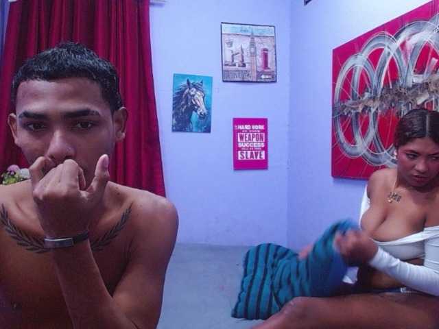 blacktwinks live cam on BongaCams