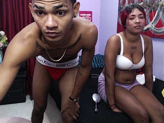 blacktwinks live cam on BongaCams