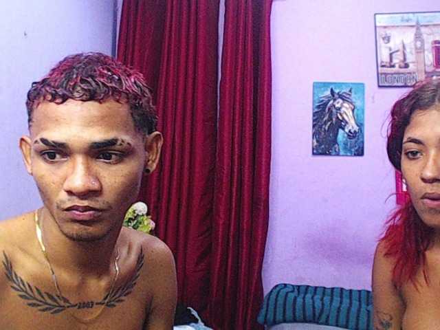 blacktwinks live cam on BongaCams