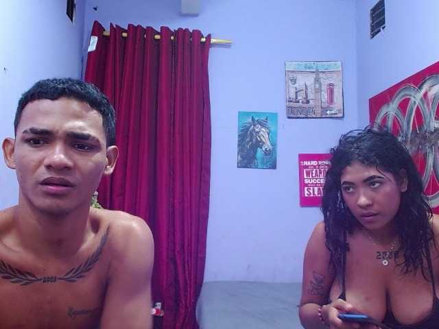 blacktwinks live cam on BongaCams