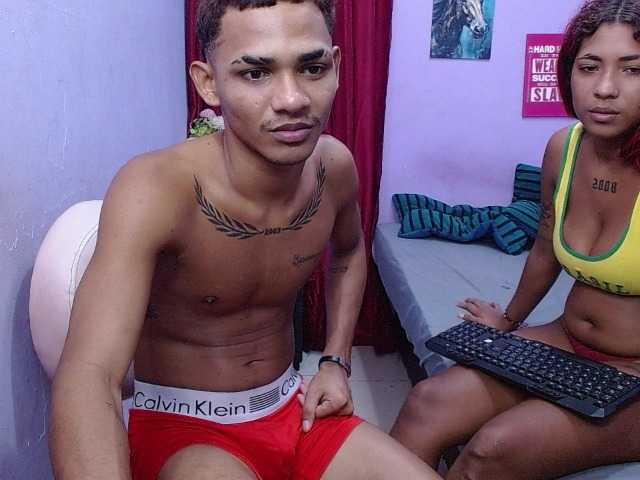 blacktwinks live cam on BongaCams