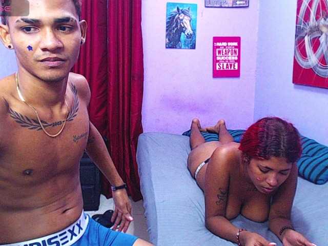 blacktwinks live cam on BongaCams