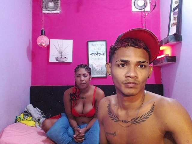 blacktwinks live cam on BongaCams
