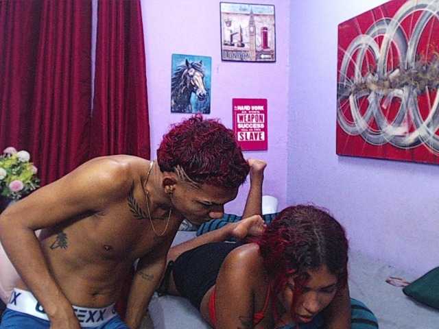 blacktwinks live cam on BongaCams