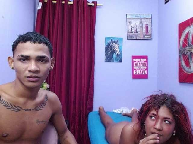 blacktwinks live cam on BongaCams