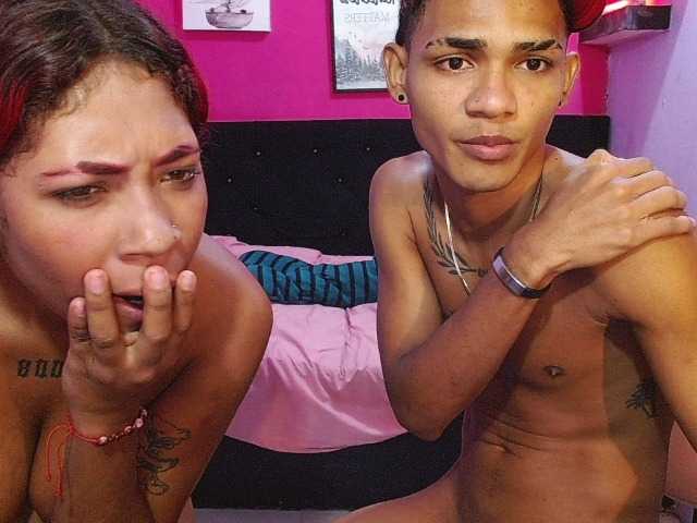 blacktwinks live cam on BongaCams