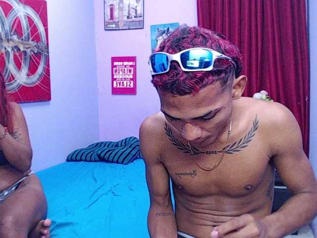 blacktwinks live cam on BongaCams