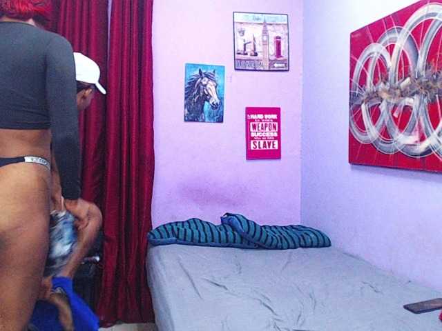 blacktwinks live cam on BongaCams