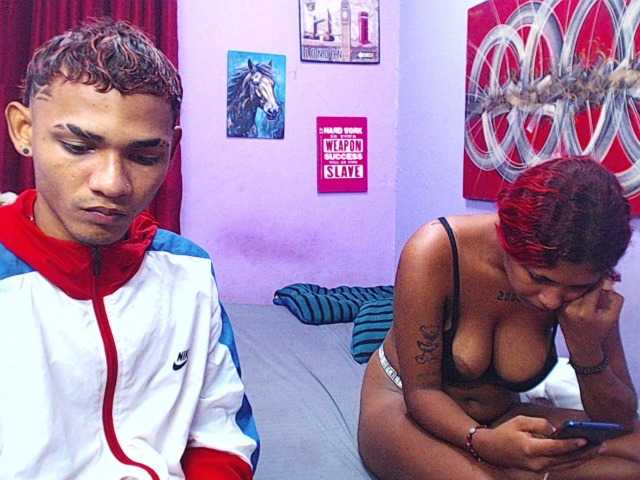blacktwinks live cam on BongaCams