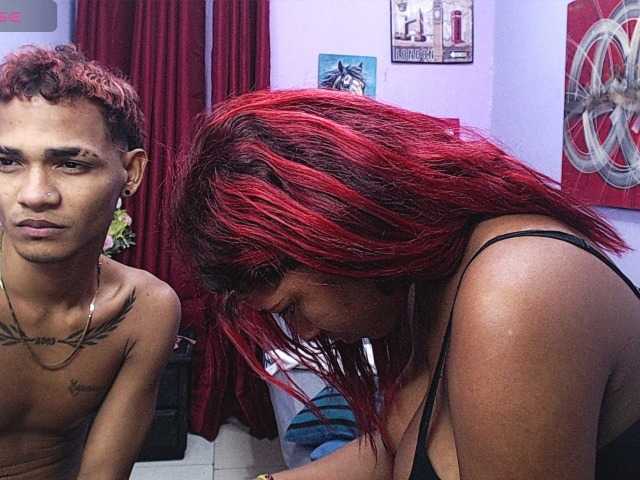 blacktwinks live cam on BongaCams