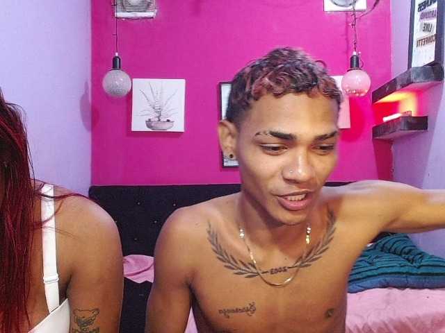 blacktwinks live cam on BongaCams