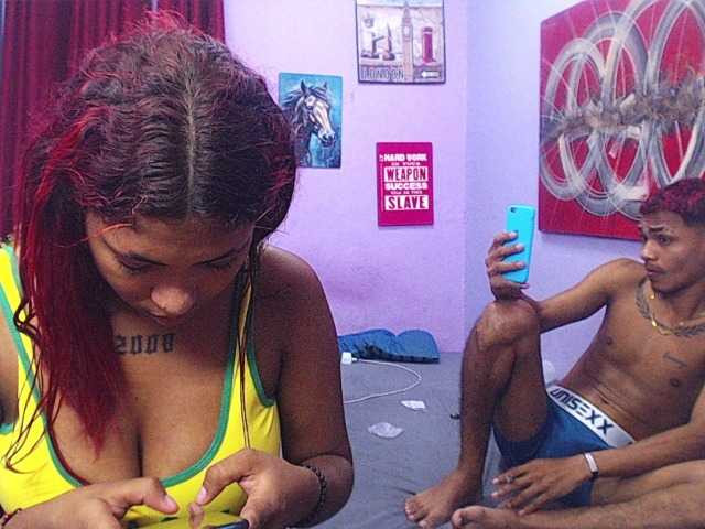 blacktwinks live cam on BongaCams