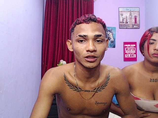 blacktwinks live cam on BongaCams