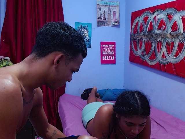 blacktwinks live cam on BongaCams