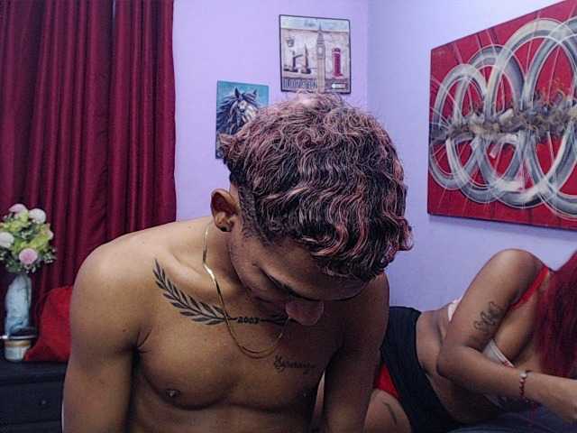 blacktwinks live cam on BongaCams