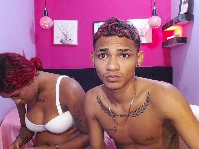 blacktwinks live cam on BongaCams
