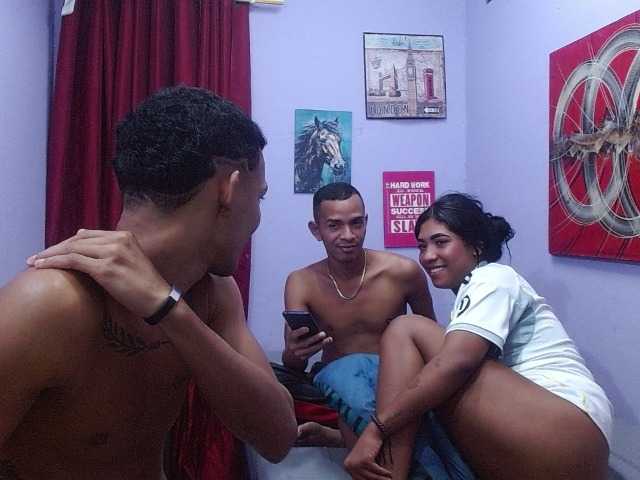 blacktwinks live cam on BongaCams