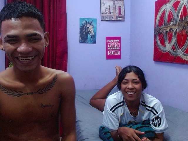 blacktwinks live cam on BongaCams