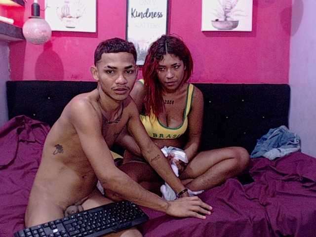 blacktwinks live cam on BongaCams