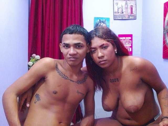 blacktwinks live cam preview