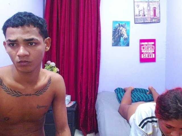 blacktwinks live cam on BongaCams