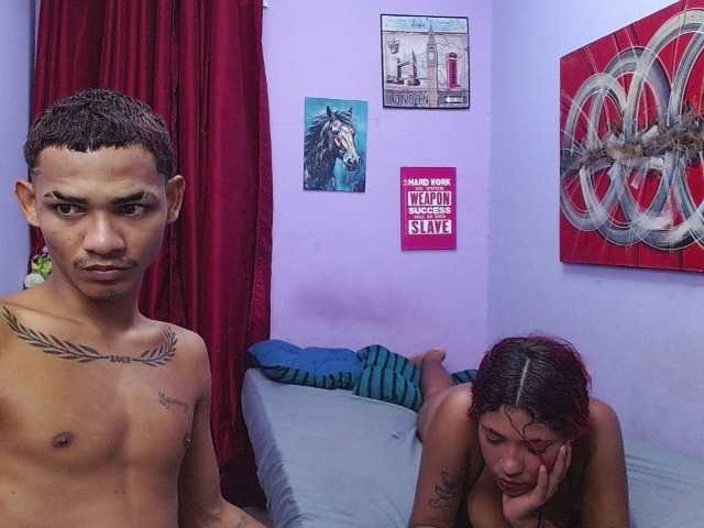 blacktwinks live cam on BongaCams