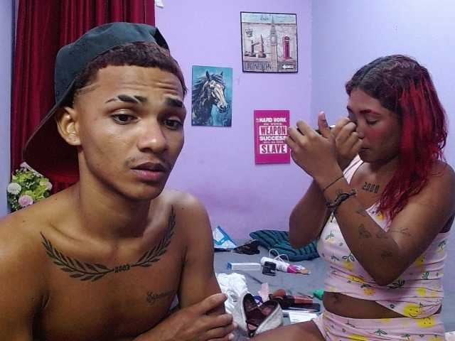blacktwinks live cam on BongaCams