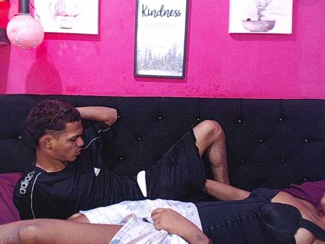 blacktwinks live cam on BongaCams
