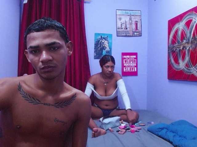 blacktwinks live cam on BongaCams