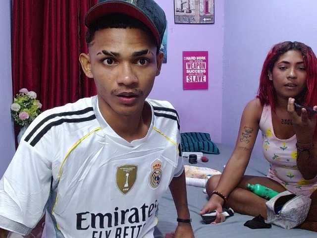 blacktwinks live cam on BongaCams