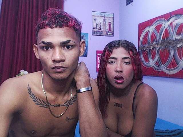 blacktwinks live cam on BongaCams