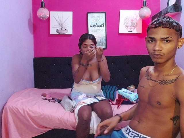 blacktwinks live cam on BongaCams