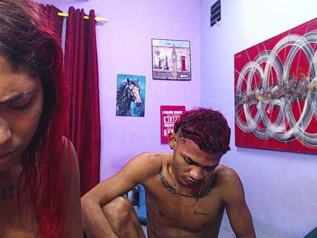 blacktwinks live cam on BongaCams