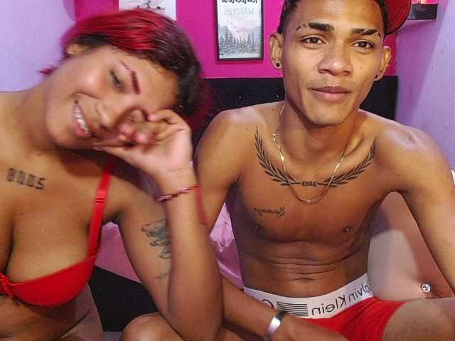 blacktwinks live cam on BongaCams