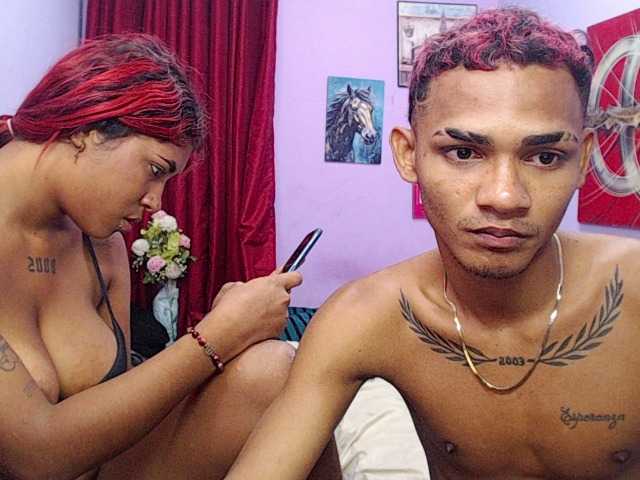 blacktwinks live cam on BongaCams