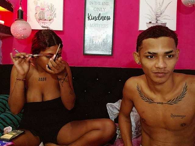 blacktwinks live cam on BongaCams