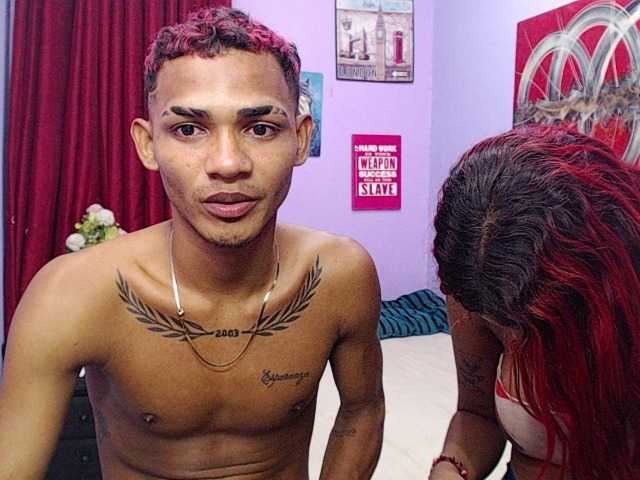 blacktwinks live cam on BongaCams
