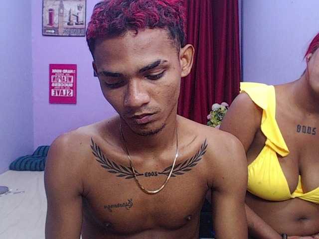 blacktwinks live cam on BongaCams