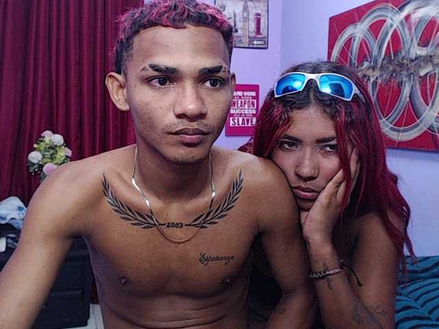 blacktwinks live cam on BongaCams