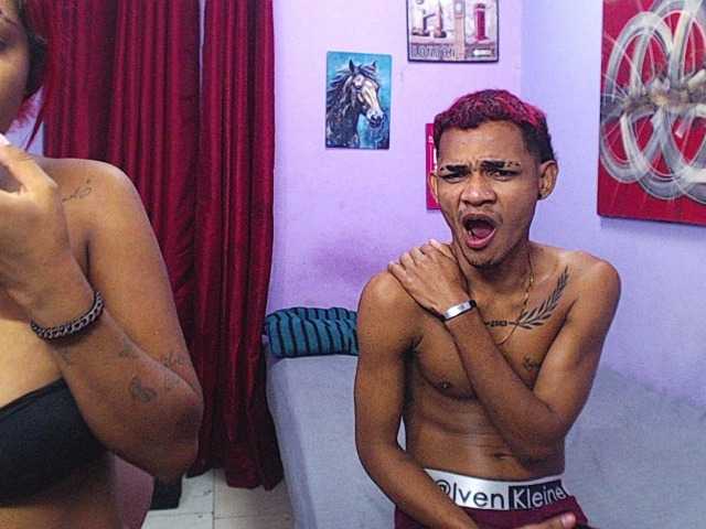 blacktwinks live cam on BongaCams