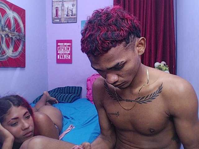 blacktwinks live cam on BongaCams