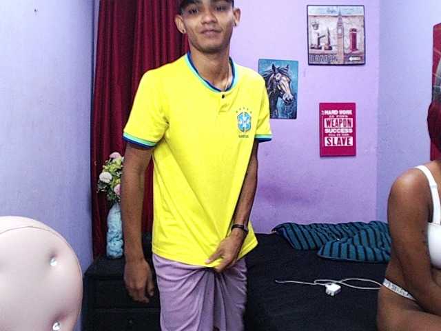 blacktwinks live cam on BongaCams