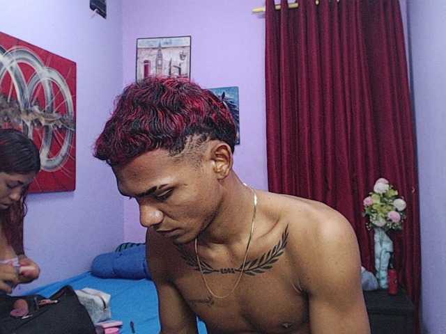 blacktwinks live cam on BongaCams