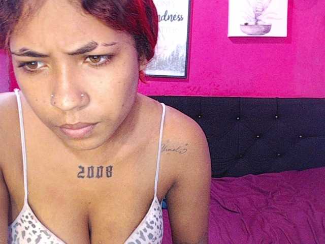 blacktwinks live cam on BongaCams