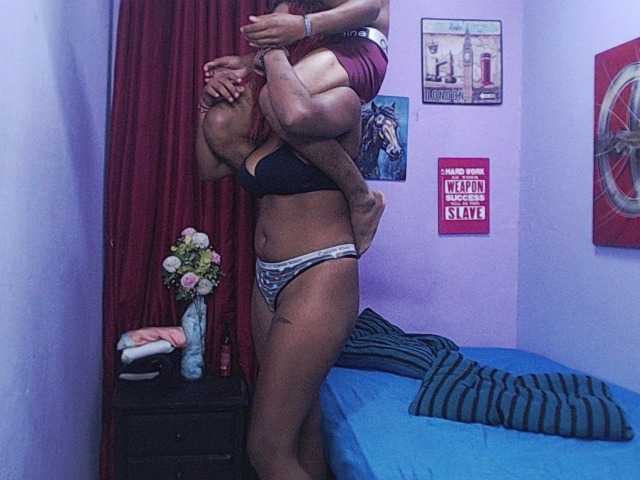 blacktwinks live cam on BongaCams