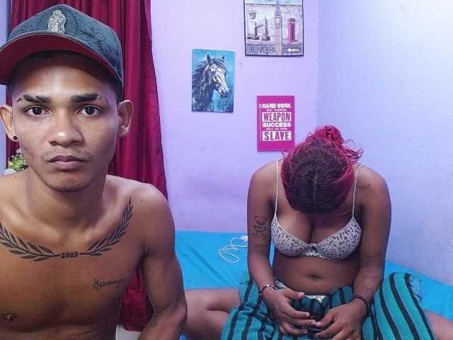 blacktwinks live cam on BongaCams