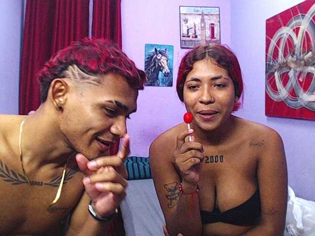 blacktwinks live cam on BongaCams
