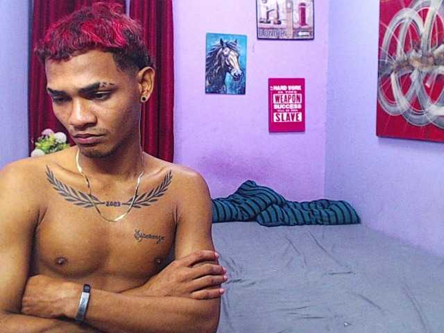 blacktwinks live cam on BongaCams