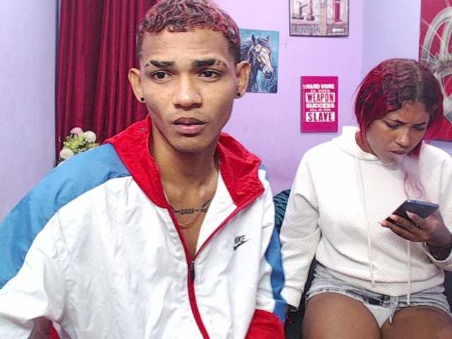 blacktwinks live cam on BongaCams