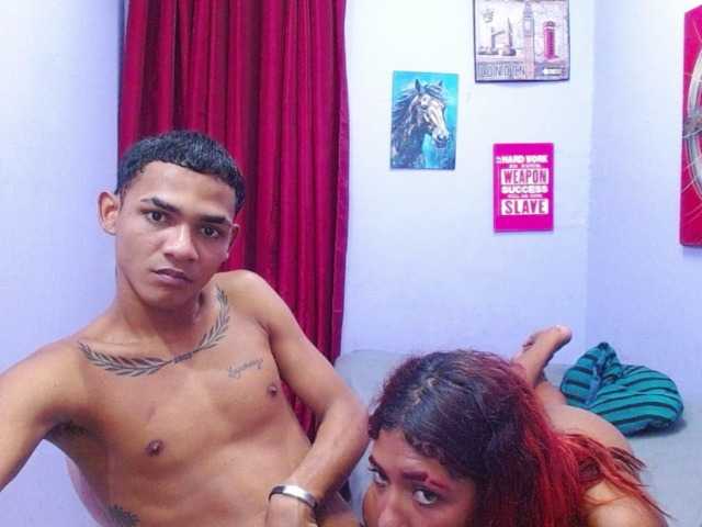 blacktwinks live cam preview